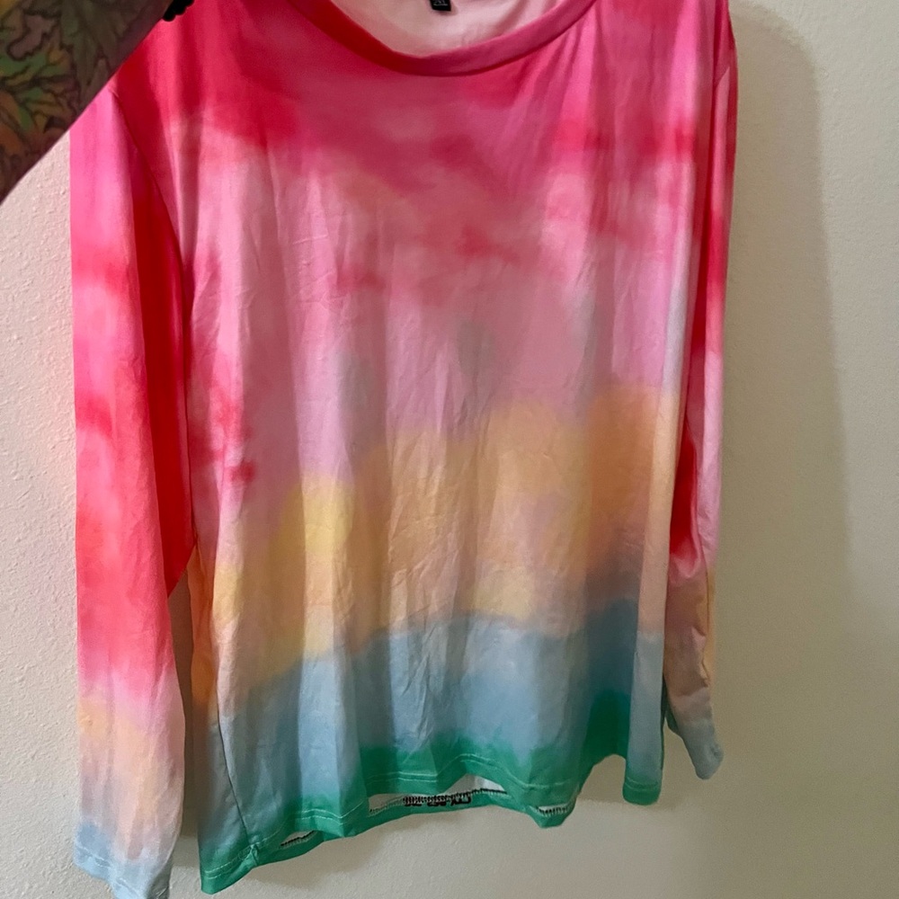 Colorful Tie-Dye Long Sleeve Top